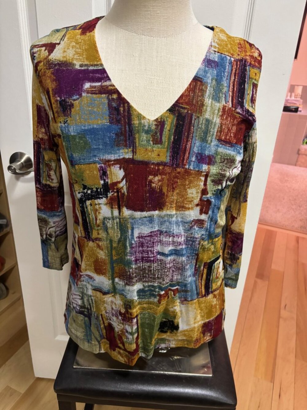 Multi-color block, v-neck, 3/4 sleeve top